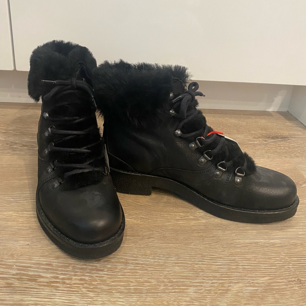 Pajar lace up snow boots